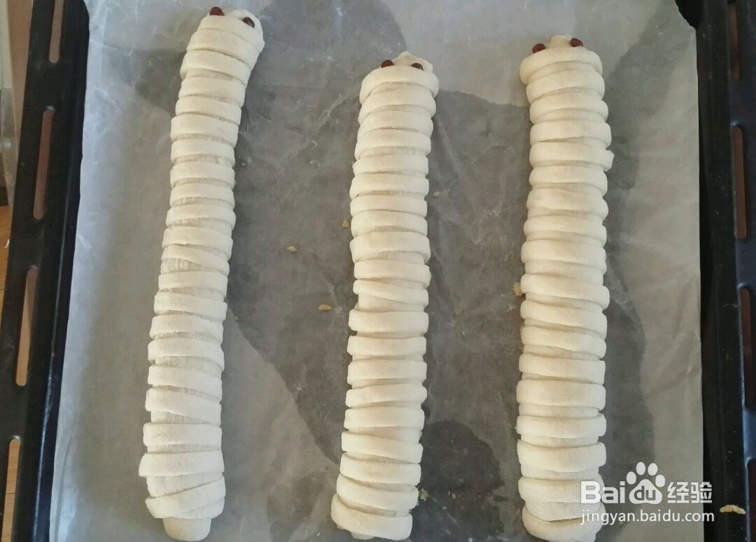 毛毛虫肉松面包的做法