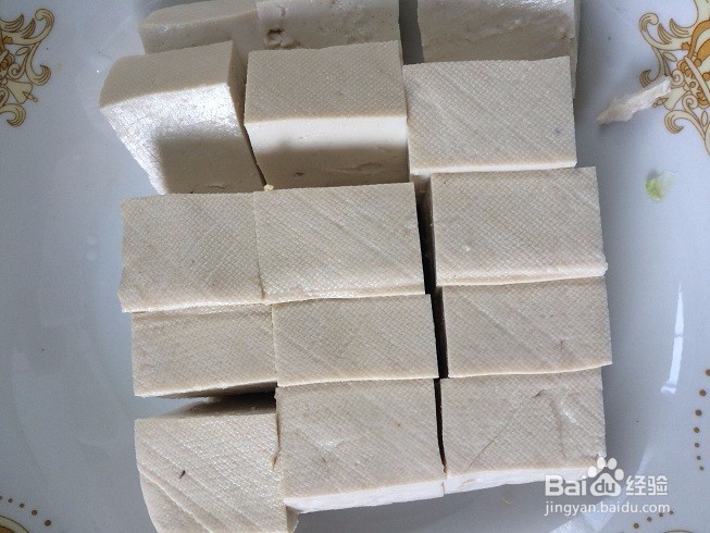 鲜椒蒜瓣炖豆腐