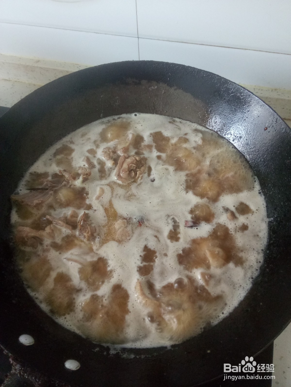 砂锅半边鸭炖葫芦