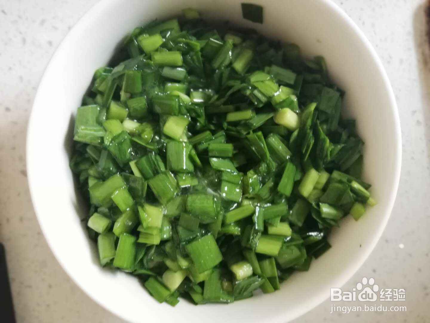 韭菜摊鸡蛋的做法