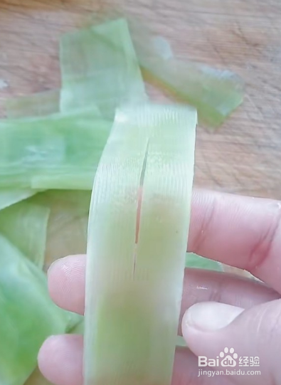 制作椒麻笋片