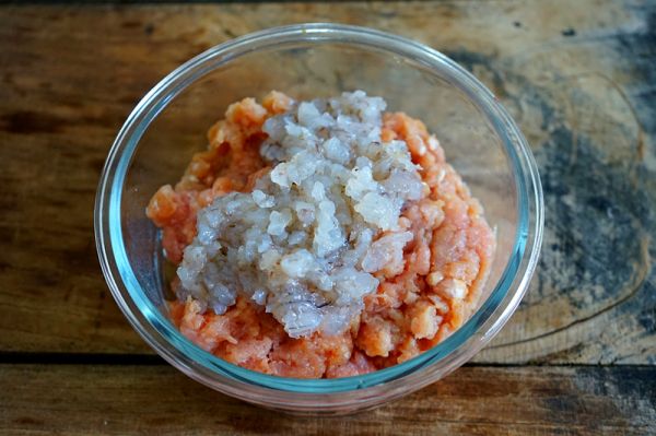 番茄汤开胃虾仁馄饨