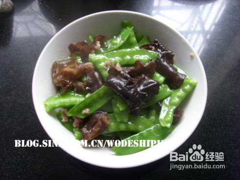 炒豆荚保持鲜艳颜色的秘诀——荷兰豆炒火腿
