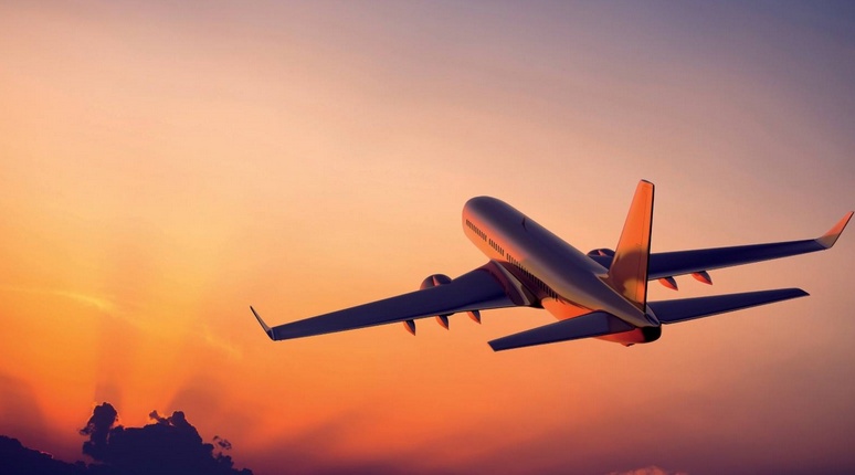 飞机上能不能带钢笔