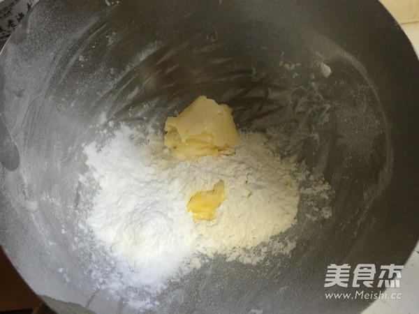 酥粒樱桃派的做法