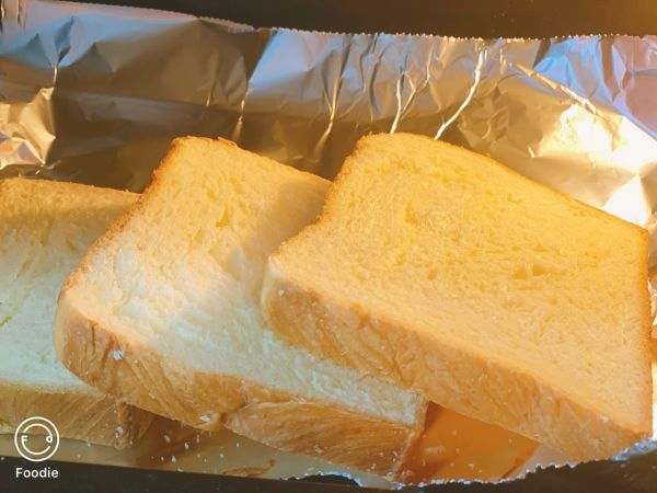 超快手牛油果滑蛋开放三明治