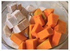 奶香芡实香芋羹