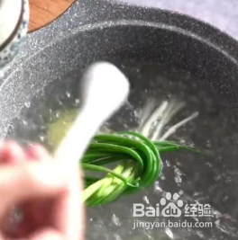 如何在家自制口水鸡