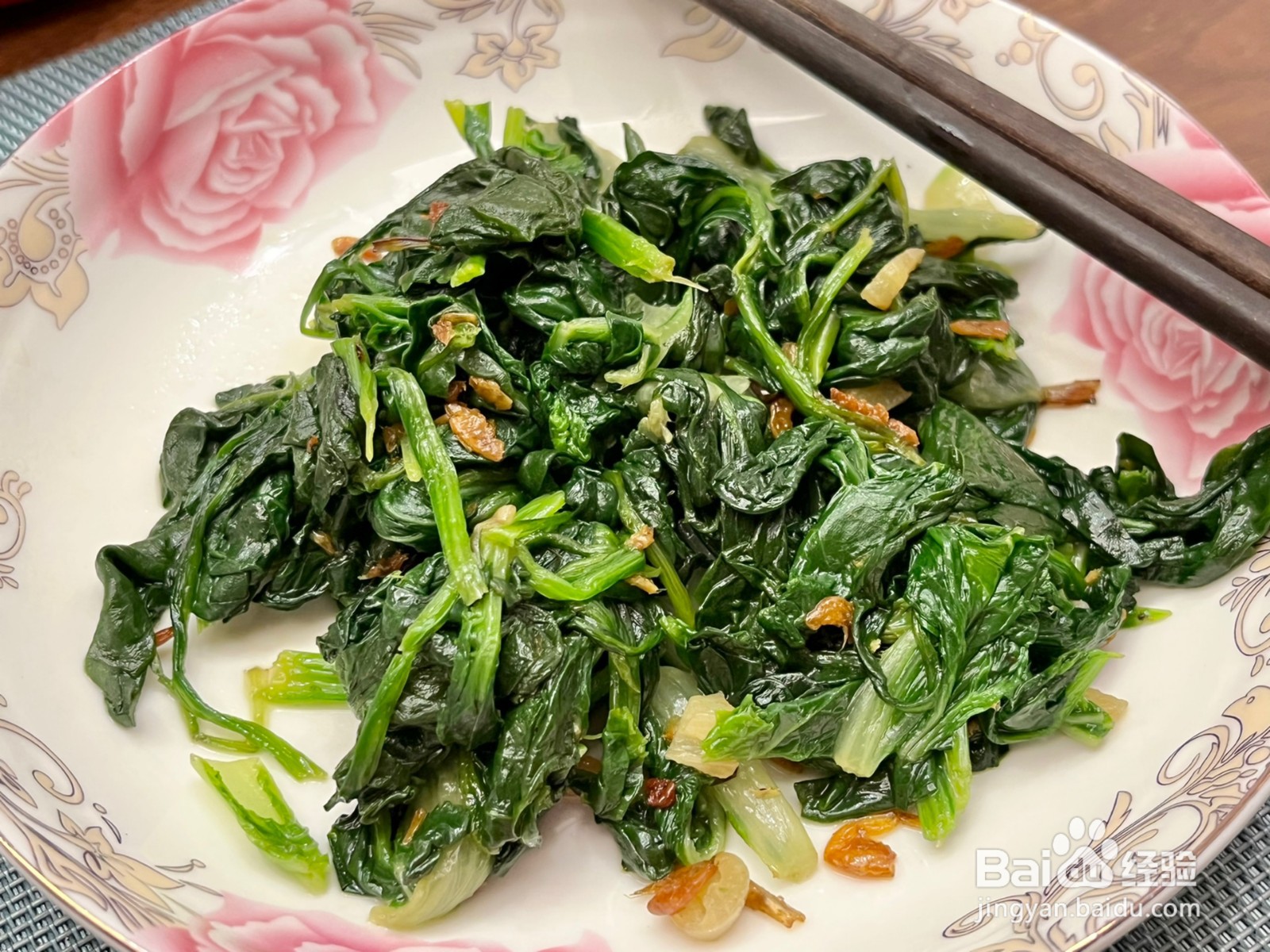 虾皮炒菠菜的做法