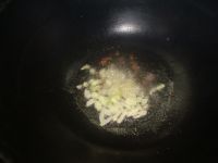怎么做【土豆火腿炒辣椒】