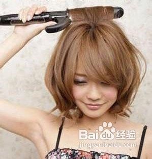 甜美荷叶头发型