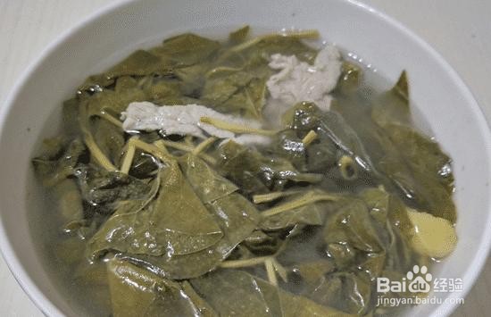 家庭自制鱼腥味草瘦肉汤