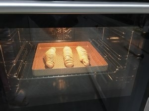 早餐面包豆沙面包卷的做法