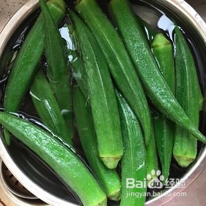 养生食补鲜虾炒秋葵的做法