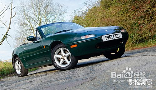 怎样用外置闪光灯拍摄汽车