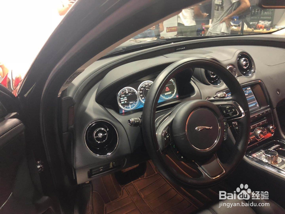 捷豹XLJ老款升级新款LED大灯