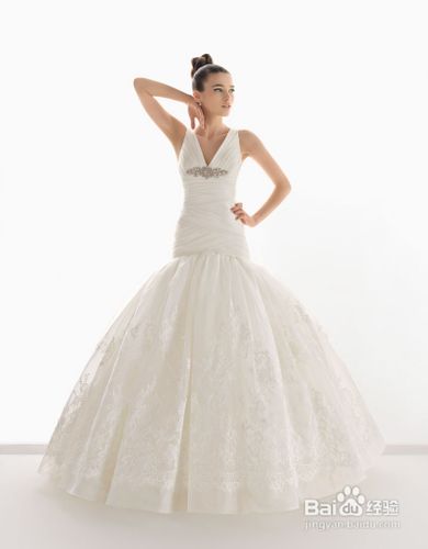 宽肩新娘6技巧穿出好身材