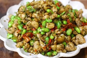 怎么做辣炒毛豆鸡丁