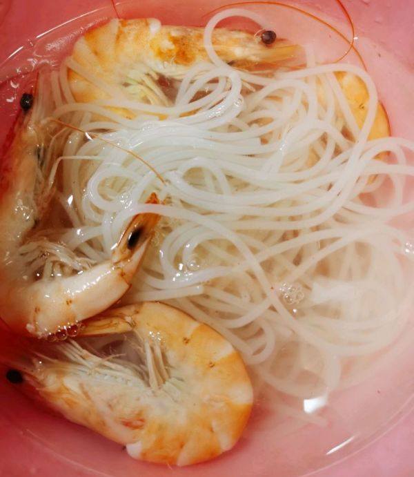 番茄浓汤螺蛳粉