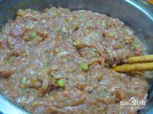 【简单制作的花样饼大全】牛肉玉米发面馅饼