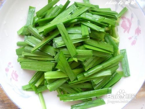 快手早餐——韭菜肉丸煮米粉