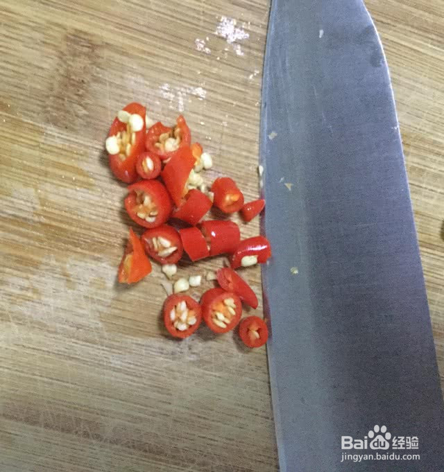 青蒜腐竹烧肉的做法
