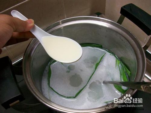 迎接中秋月饼热身艳丽果冻月饼