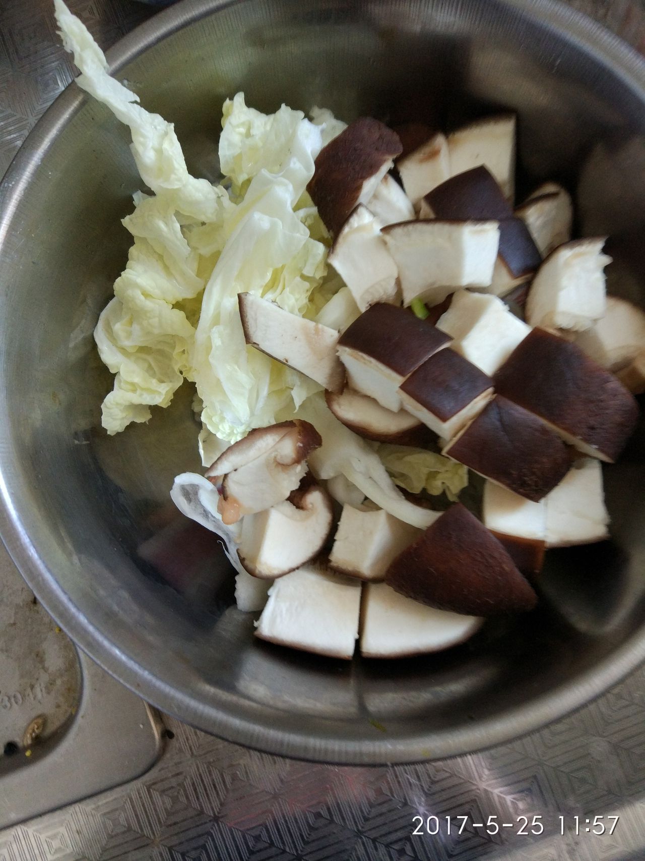 爱吃肉的你一定喜欢的小喵黄焖鸡!