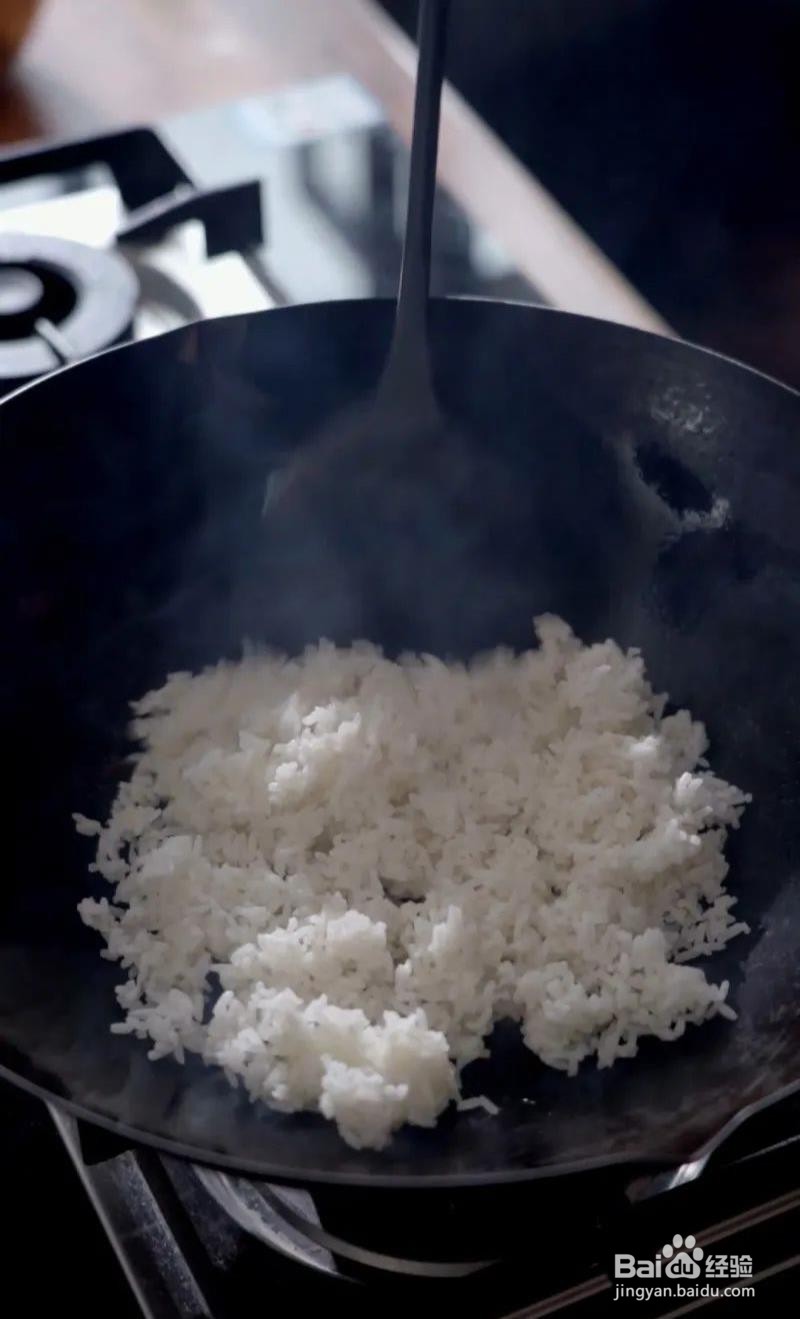如何做出蛋炒饭