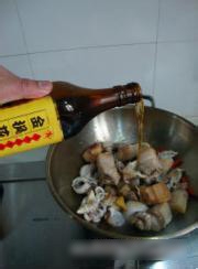 墨鱼焖五花肉