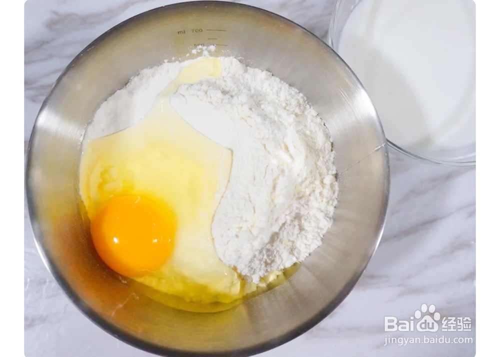 酥到掉渣的奶香油条