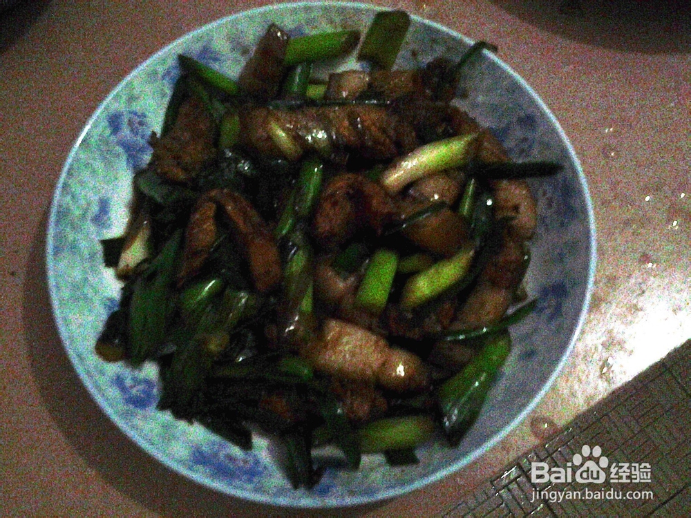 猪肉怎么做好吃：[4]蒜苗炒五花肉