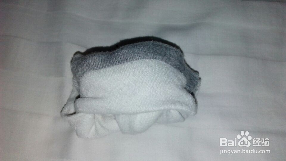 如何简单叠衣服,裤子,袜子,内裤