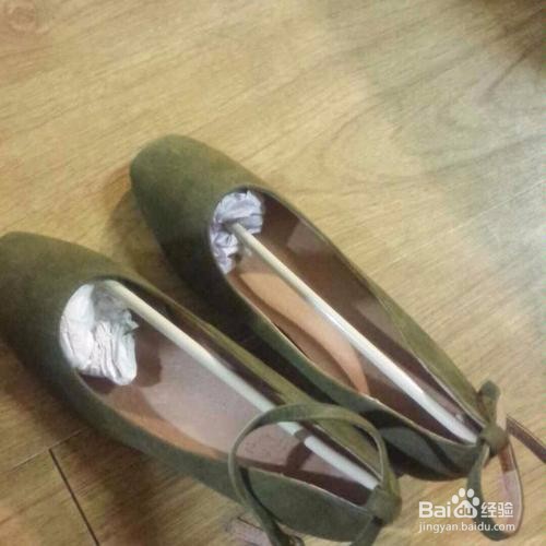 麂皮鞋遇水怎么恢复