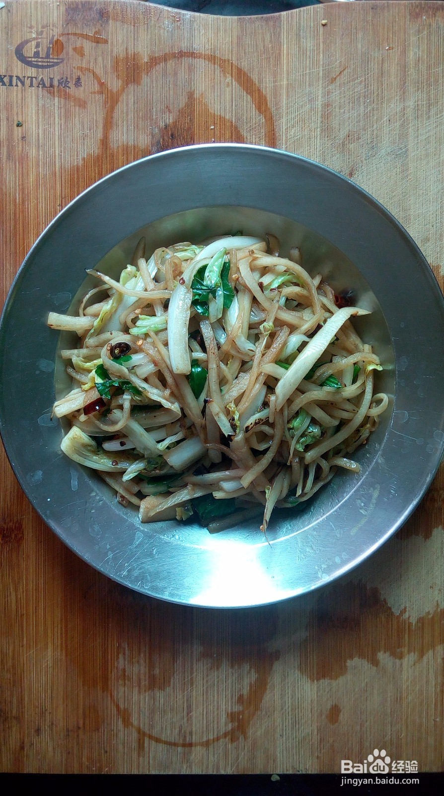 酸辣白菜炒萝卜