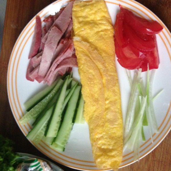 菠菜薄饼牛肉卷