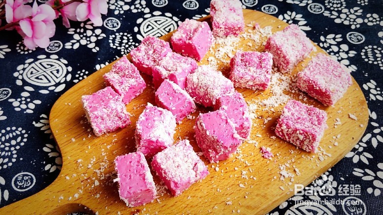 颜值爆表的美食-火龙果牛奶小方