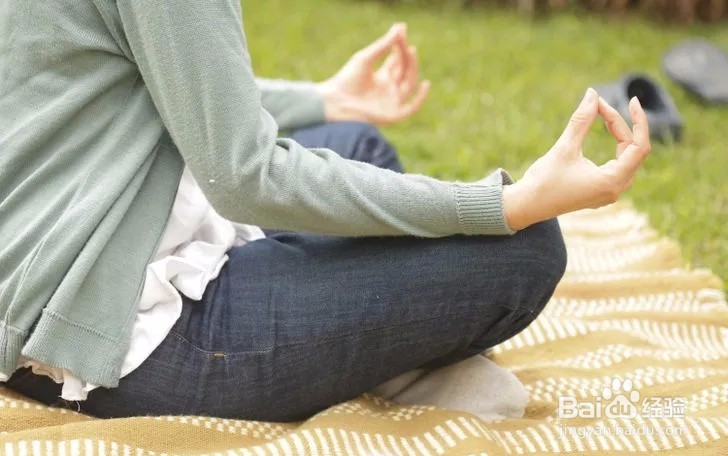 如何睁着眼睛休息?