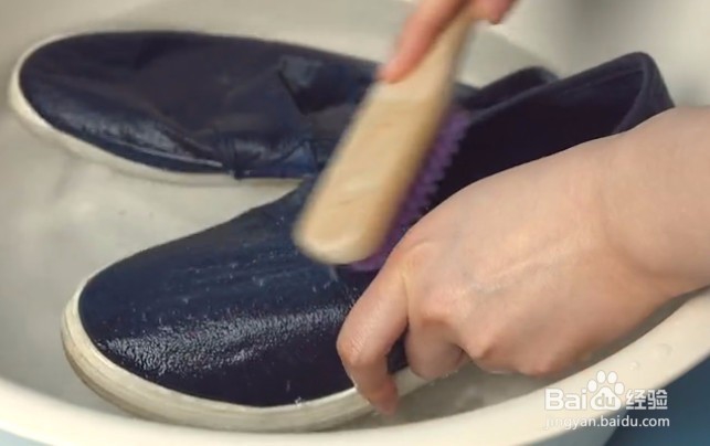 过期的化妆品可以再利用