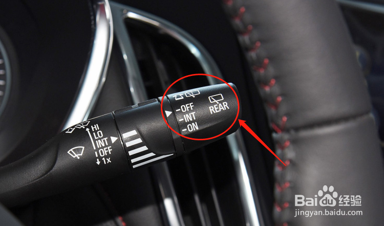 雪佛兰探界者汽车雨刮器怎么调节