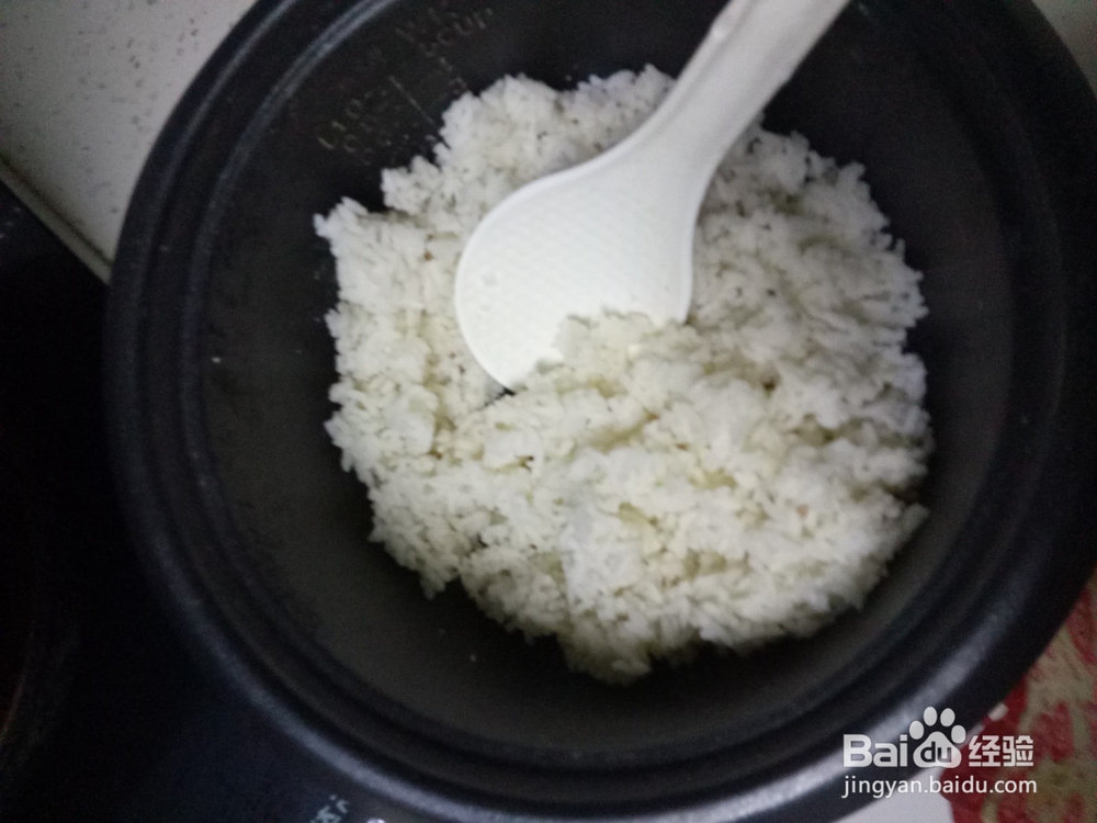 萝卜丝青菜鸡蛋炒米饭