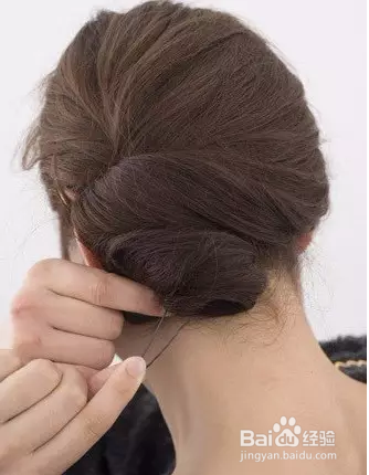 长发美女几款简单发型（之十六）