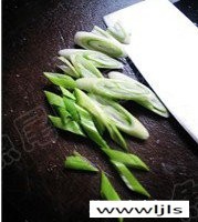 手抓羊羔排的做法