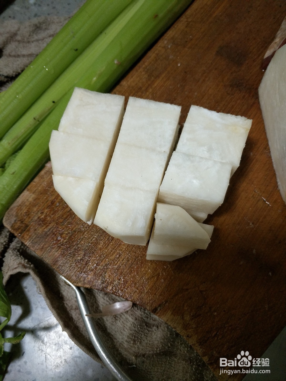 如何做白萝卜炖牛肉、萝卜烧牛肉