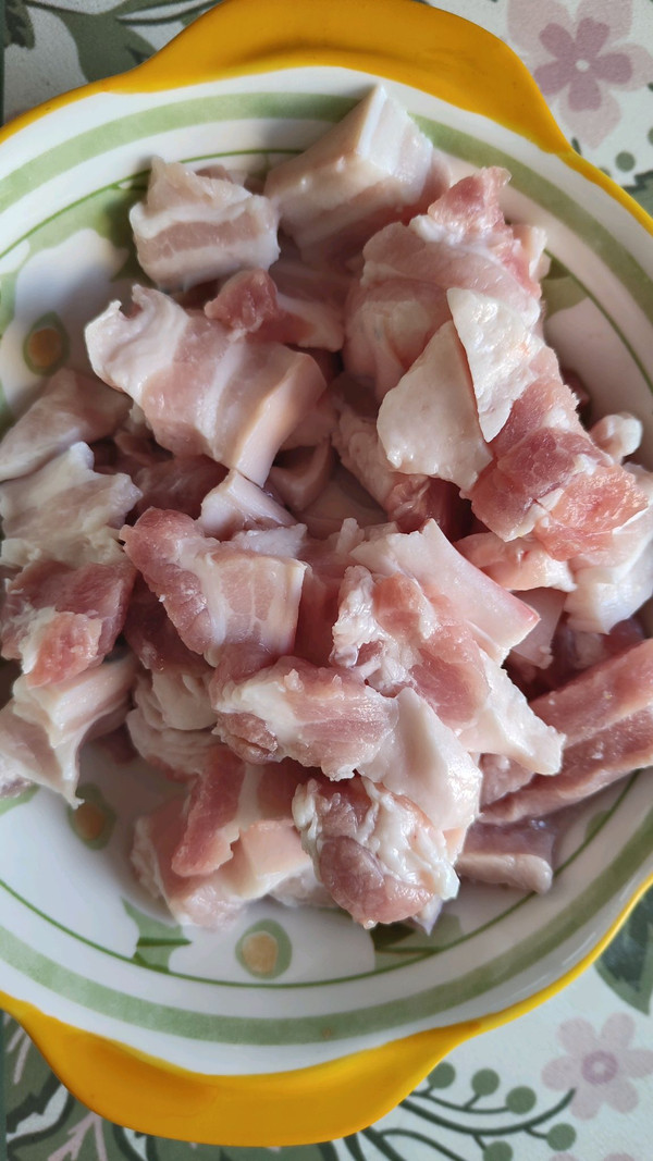 猪肉酸菜炖冻豆腐