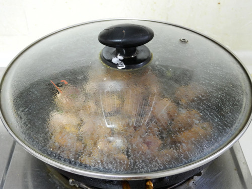 教你做香喷喷的菌香鸭腿煲仔饭，味道美极了