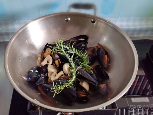 白葡萄酒炖贻贝