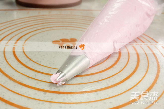 花束奶油生日蛋糕