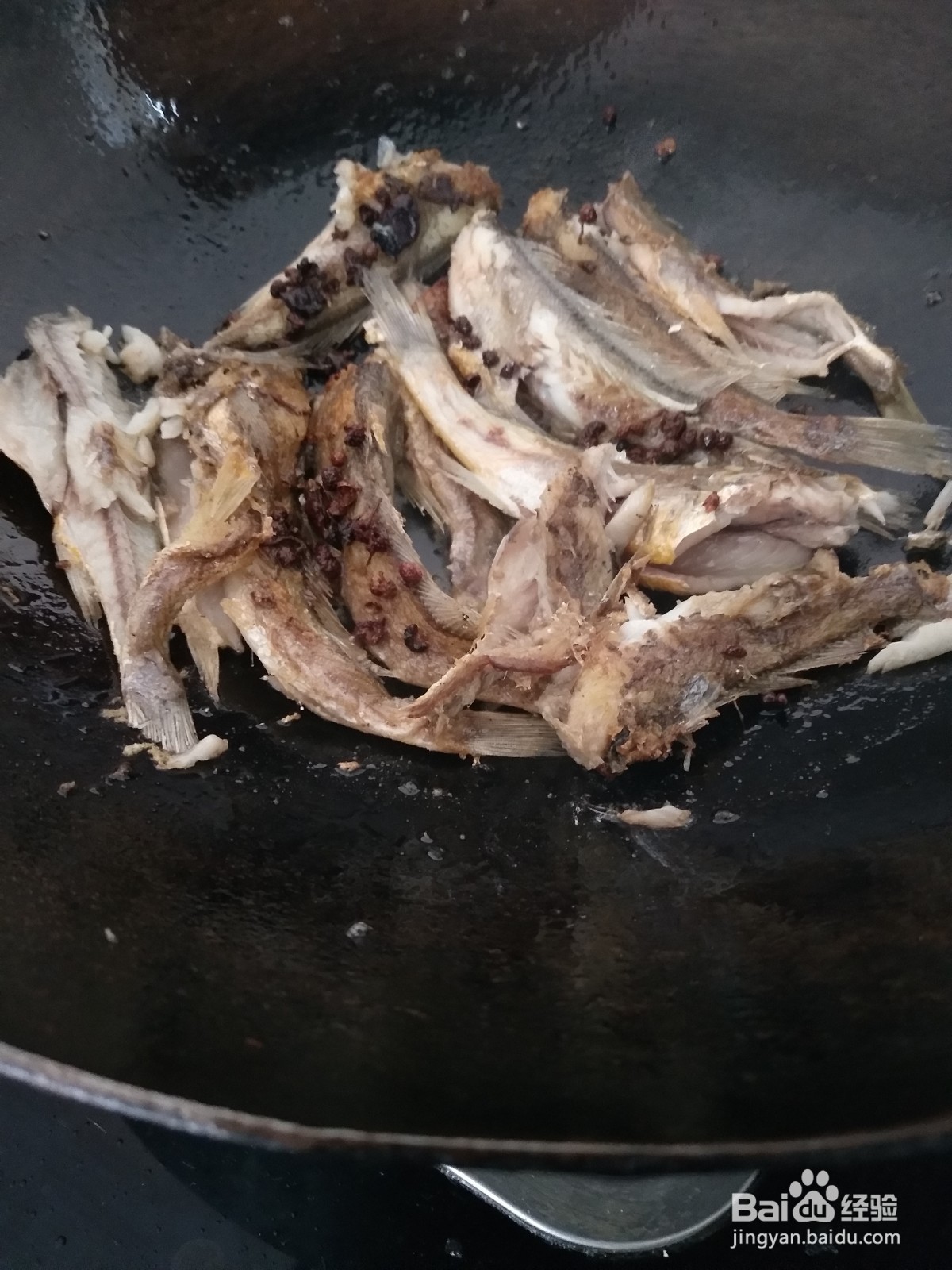 怎样做煸熘小黄花鱼？