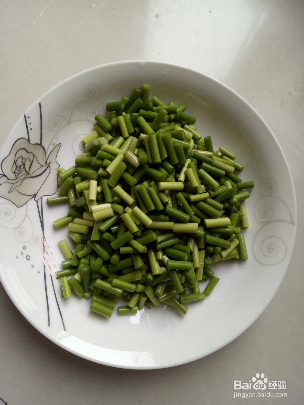 蒜苔鸡蛋面的家常做法